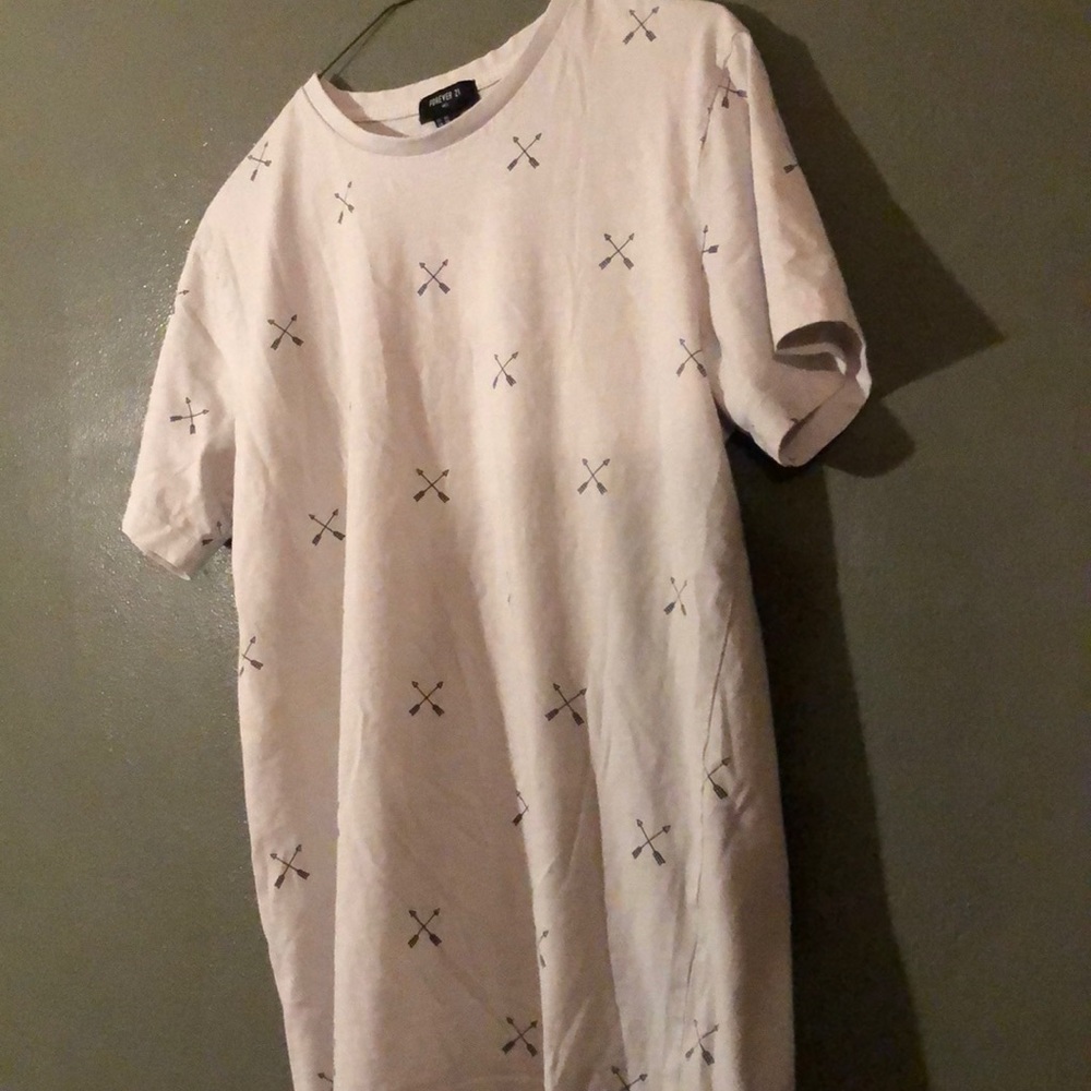 White Design T-Shirt - Picture 2 of 3